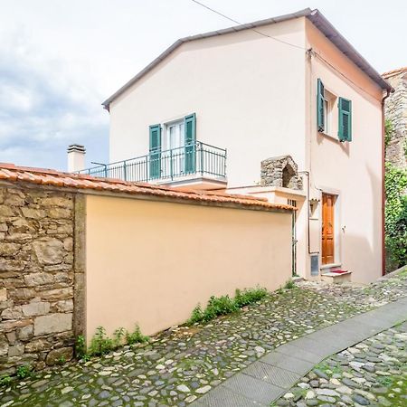 Comfy & Roomy Apt - View On The Ligurian Hills! เวซซาโน ลิกูเร ภายนอก รูปภาพ