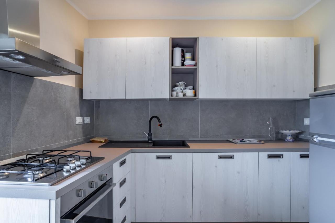 Comfy & Roomy Apt - View On The Ligurian Hills! เวซซาโน ลิกูเร ภายนอก รูปภาพ